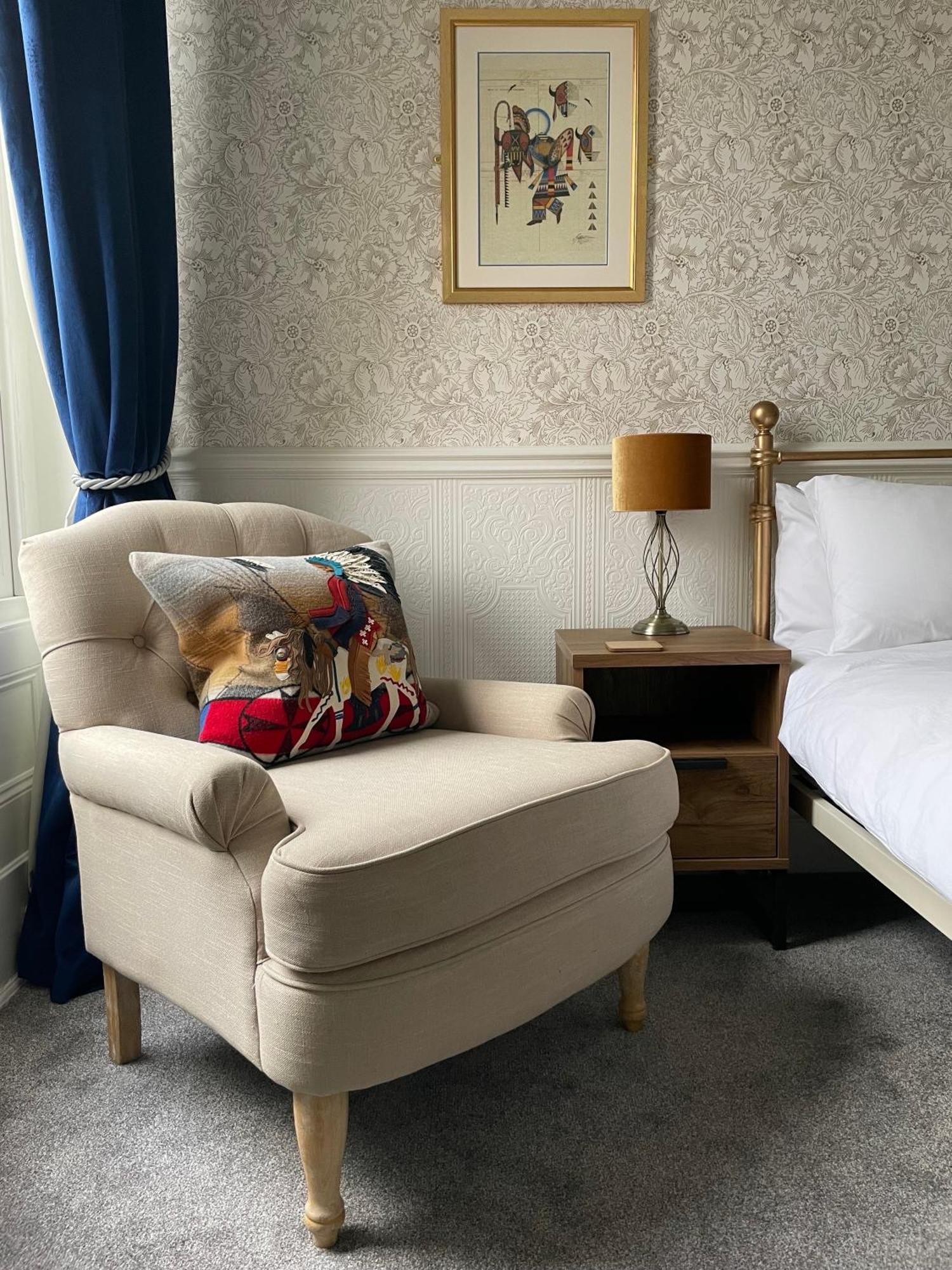 The Bishop And The Bison Bed & Breakfast York Room photo